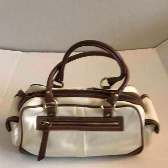 Vintage COACH Cream and Brown hand Bag - Picture 3 of 11